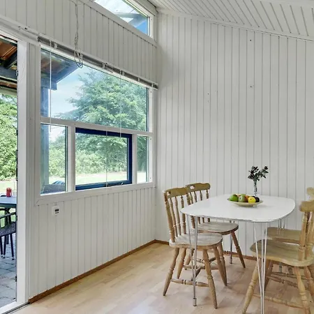 1 Bedroom Awesome In