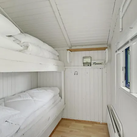 1 Bedroom Awesome In Hampen